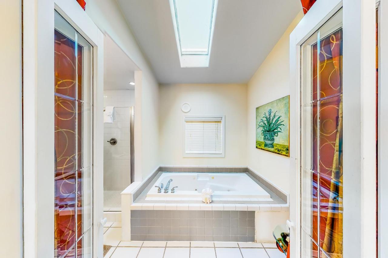 Sandals Inn | Spa Suite Cannon Beach Exteriör bild